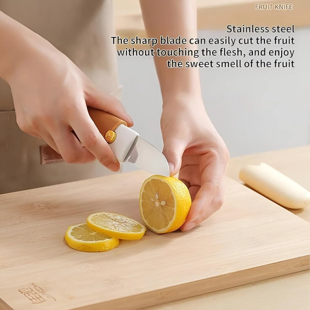 Knife With Peelar