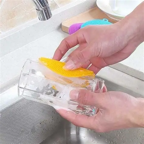 Silicone Dishwashing Scrubber